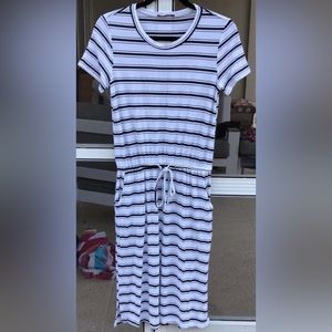 NWOT! - ESIMIER FARIRY Short Sleeve Dress
